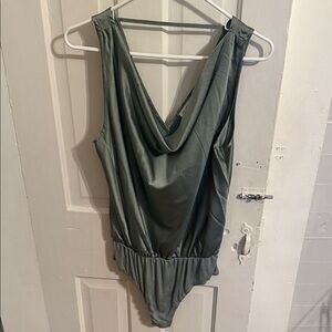 She + Sky Satin Gray Top